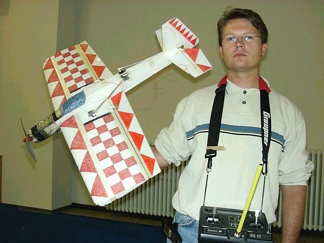 free_johndiek.jpg (48245 Byte)